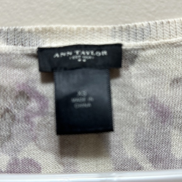 Ann Taylor Cardigan - Picture 3 of 3